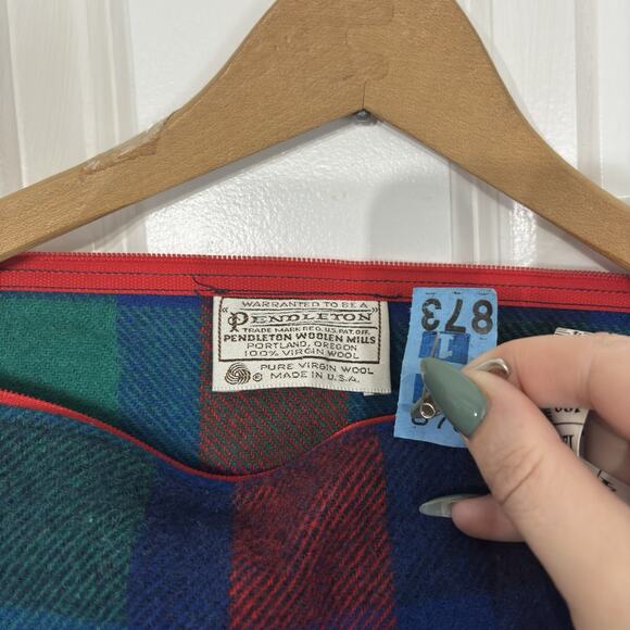 Vtg PENDLETON Womens Tartan Plaid Wool Zip Up Poncho Blanket Cape USA Knockabout - Picture 12 of 13
